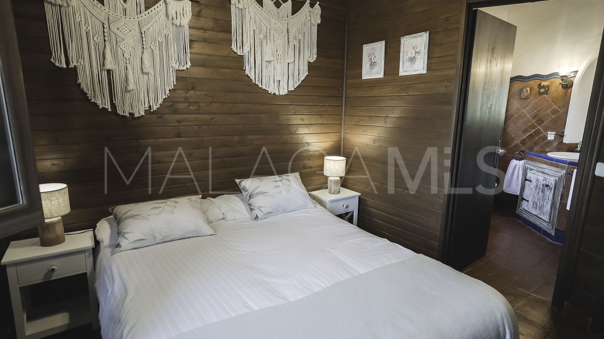For sale 3 bedrooms country house in Riogordo