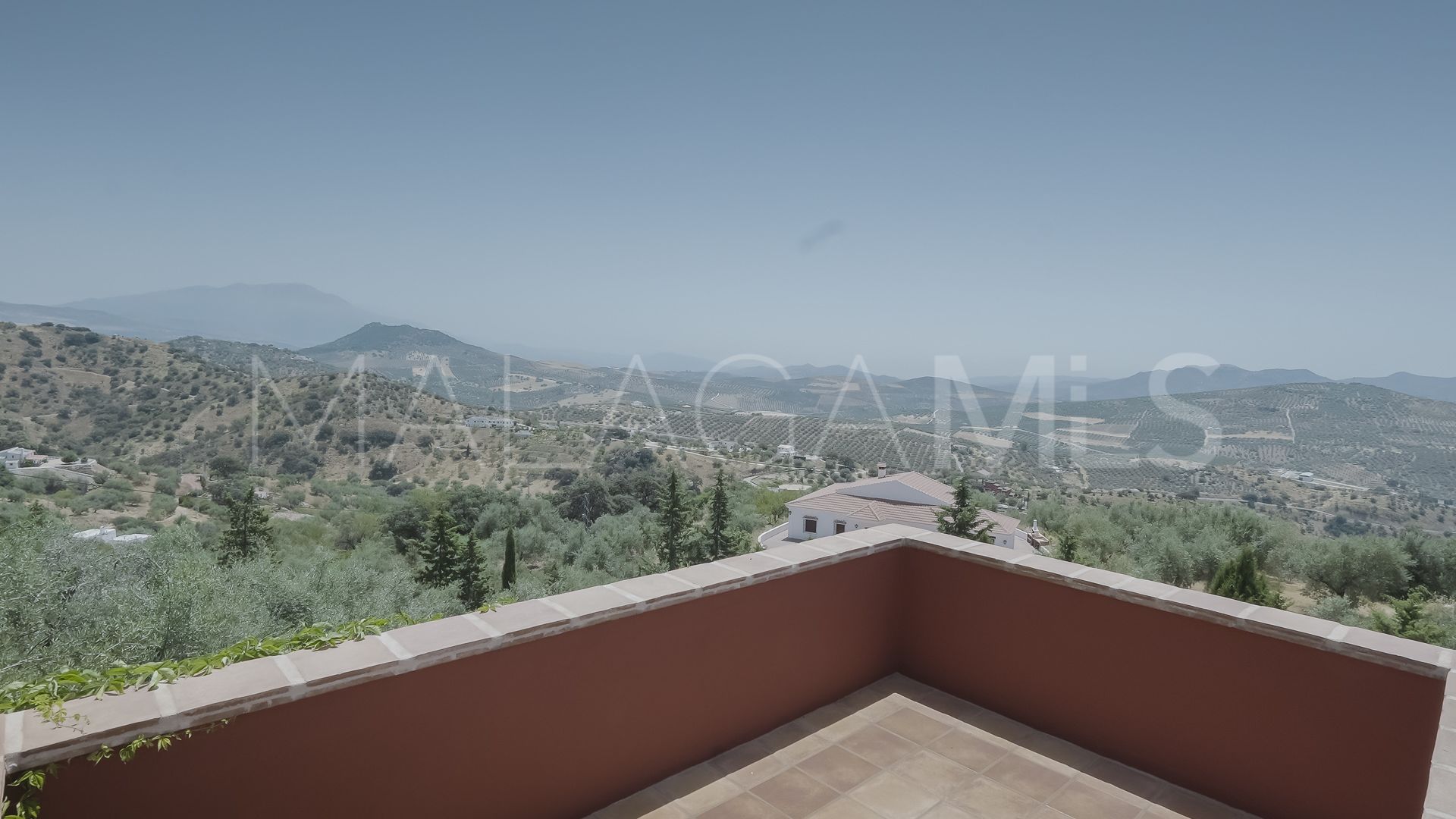 For sale 3 bedrooms country house in Riogordo