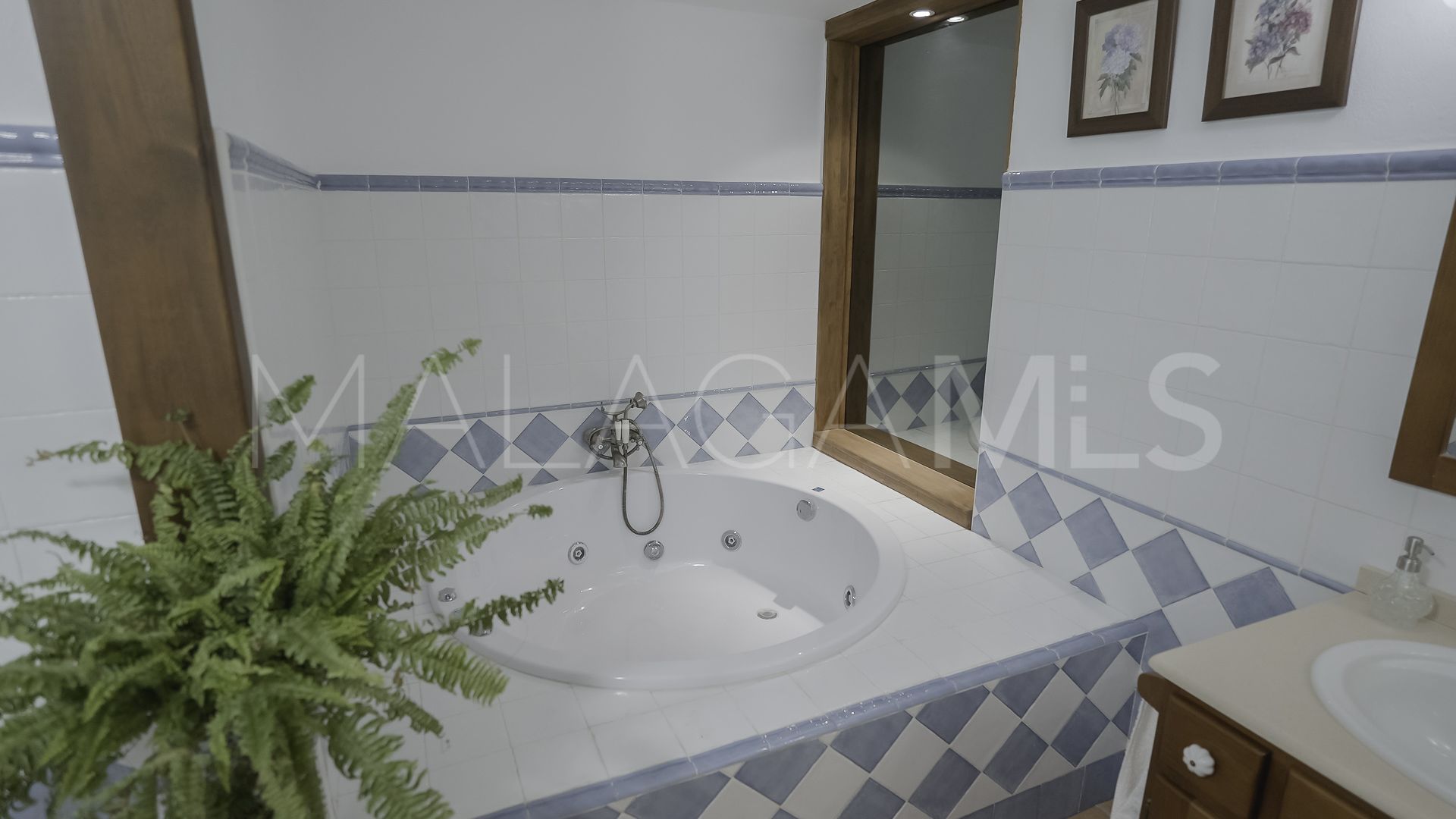 For sale 3 bedrooms country house in Riogordo