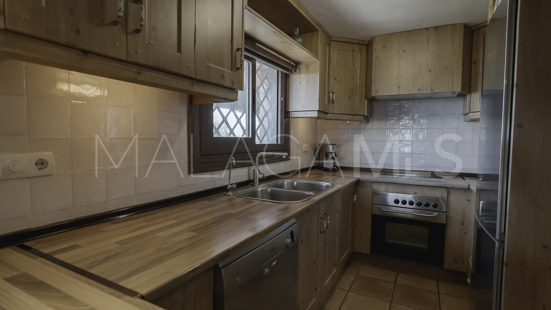 For sale 3 bedrooms country house in Riogordo