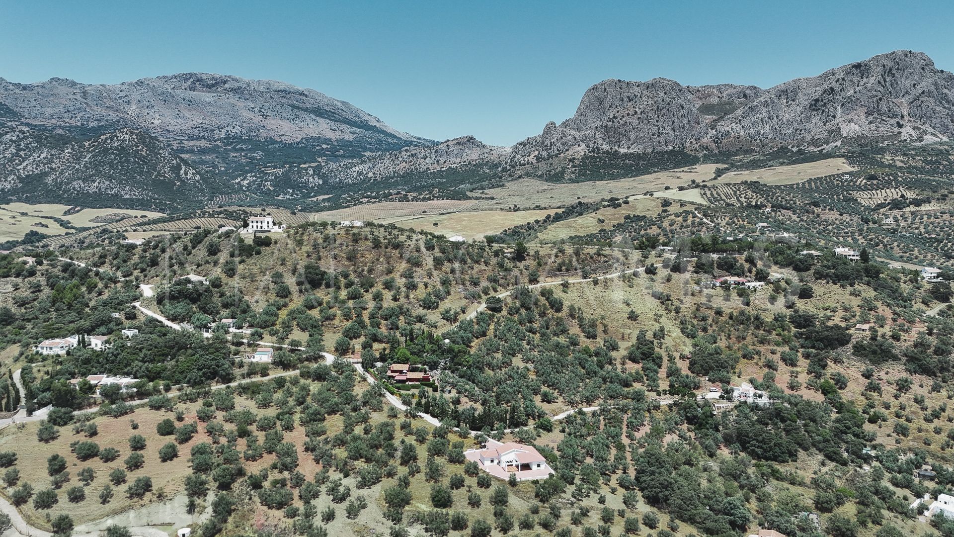 For sale 3 bedrooms country house in Riogordo