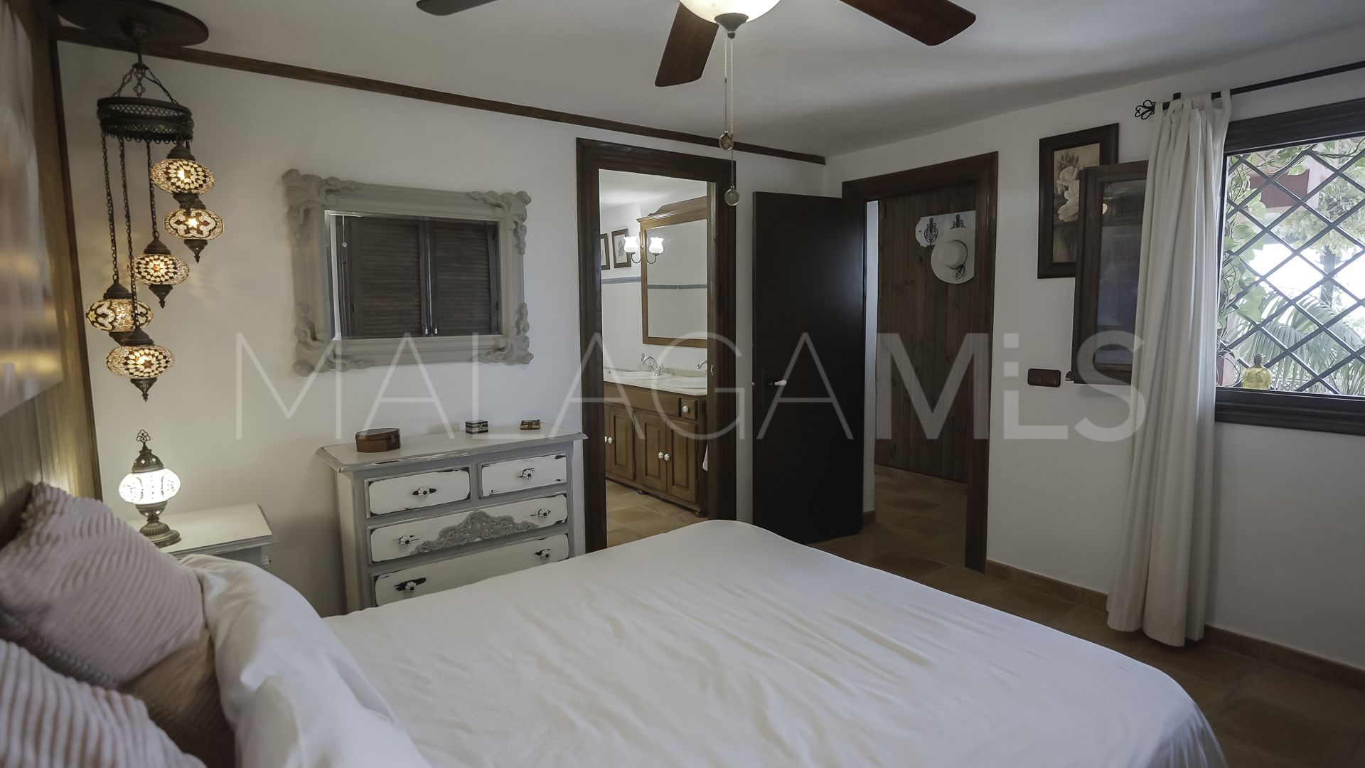 For sale 3 bedrooms country house in Riogordo