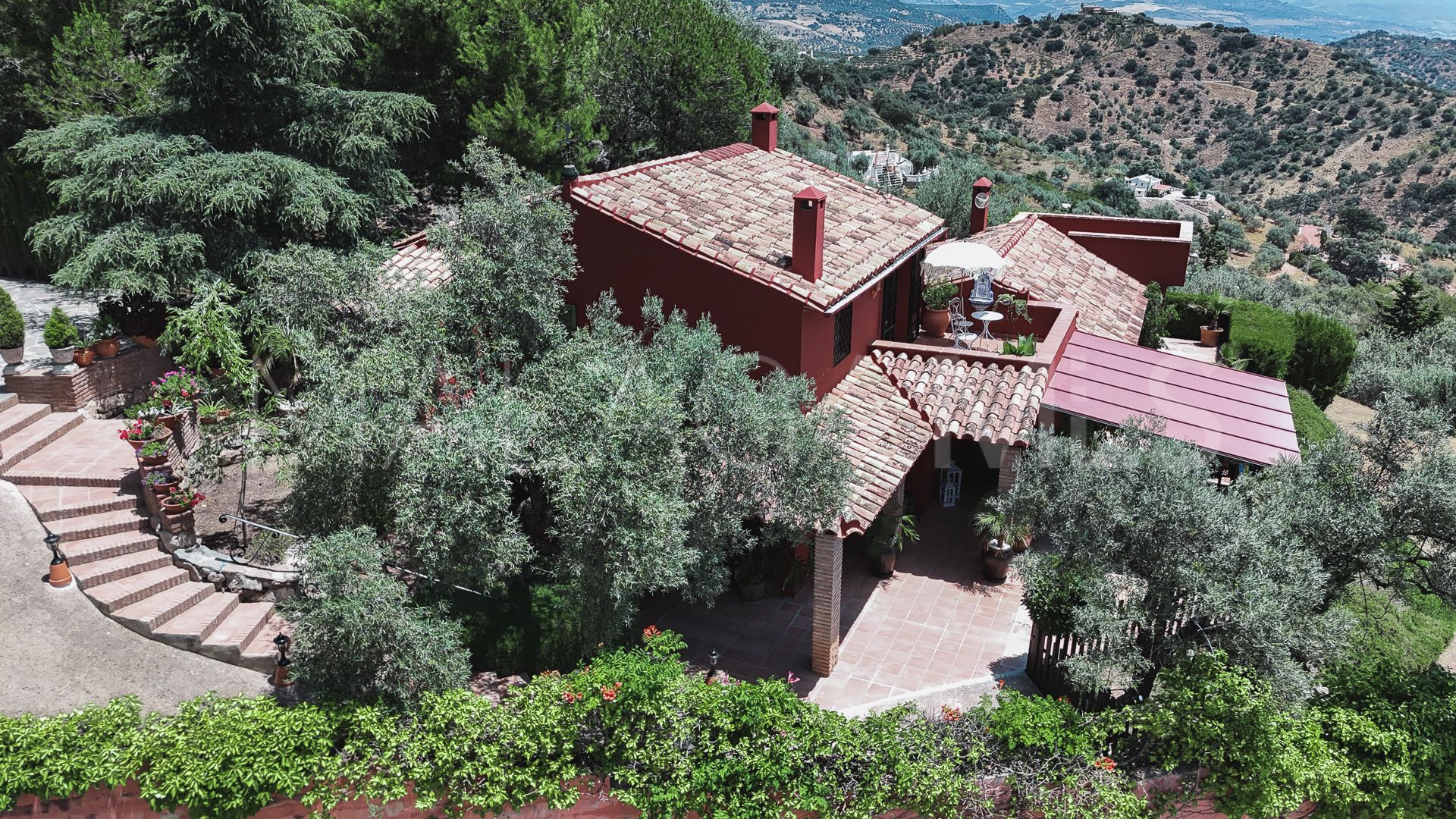 For sale 3 bedrooms country house in Riogordo