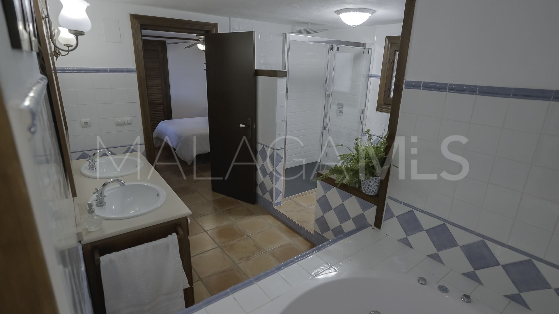 For sale 3 bedrooms country house in Riogordo