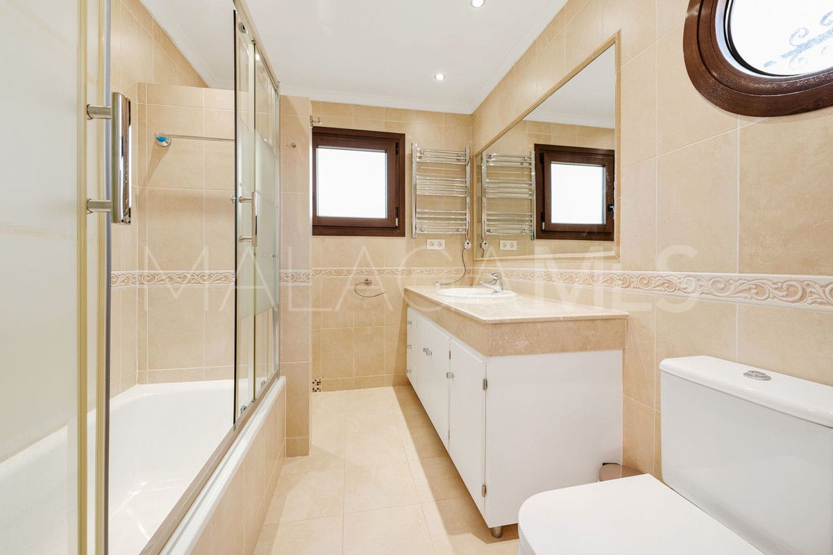 Villa for sale in Atalaya
