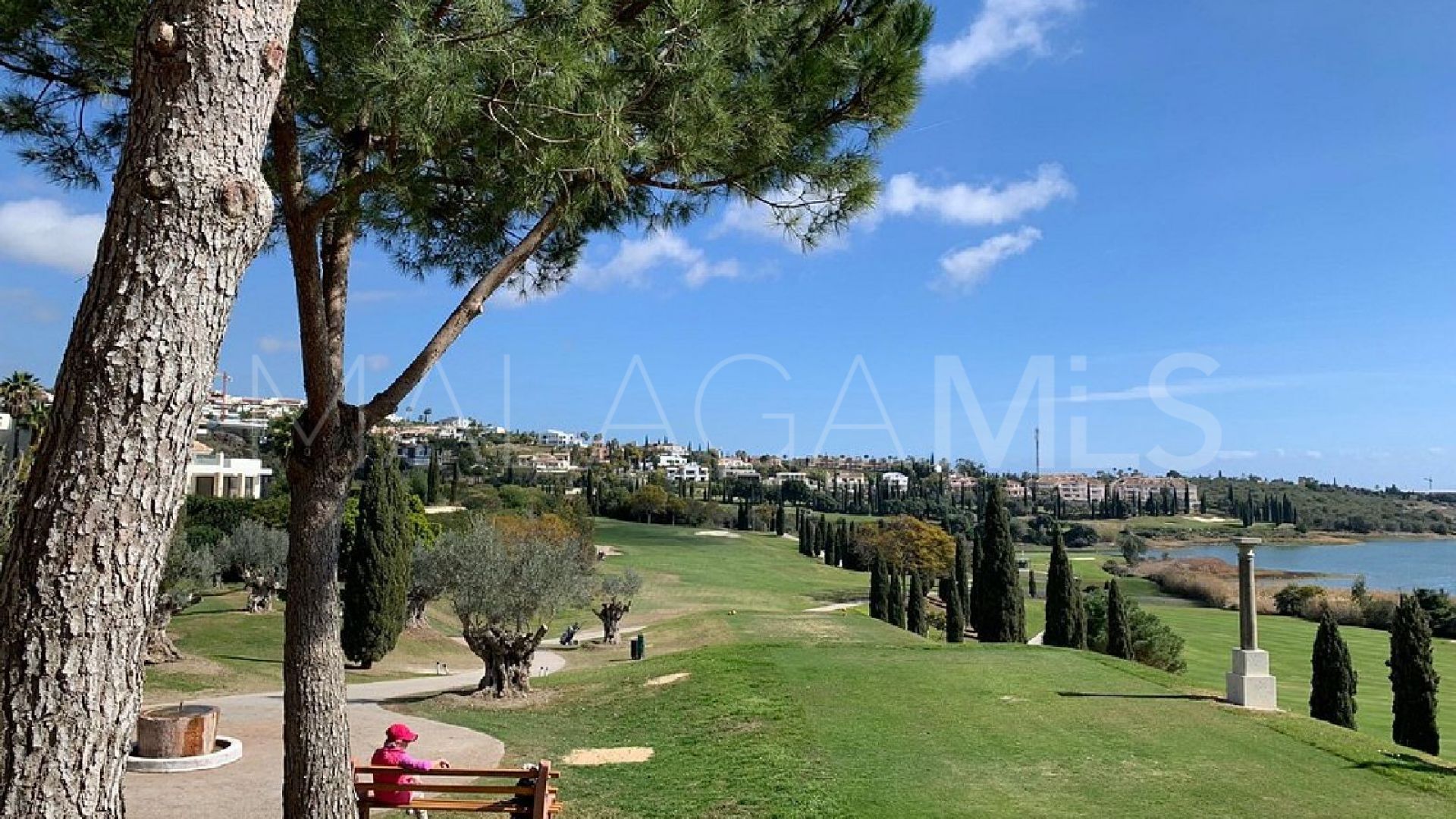 Buy villa in Los Flamingos Golf de 5 bedrooms