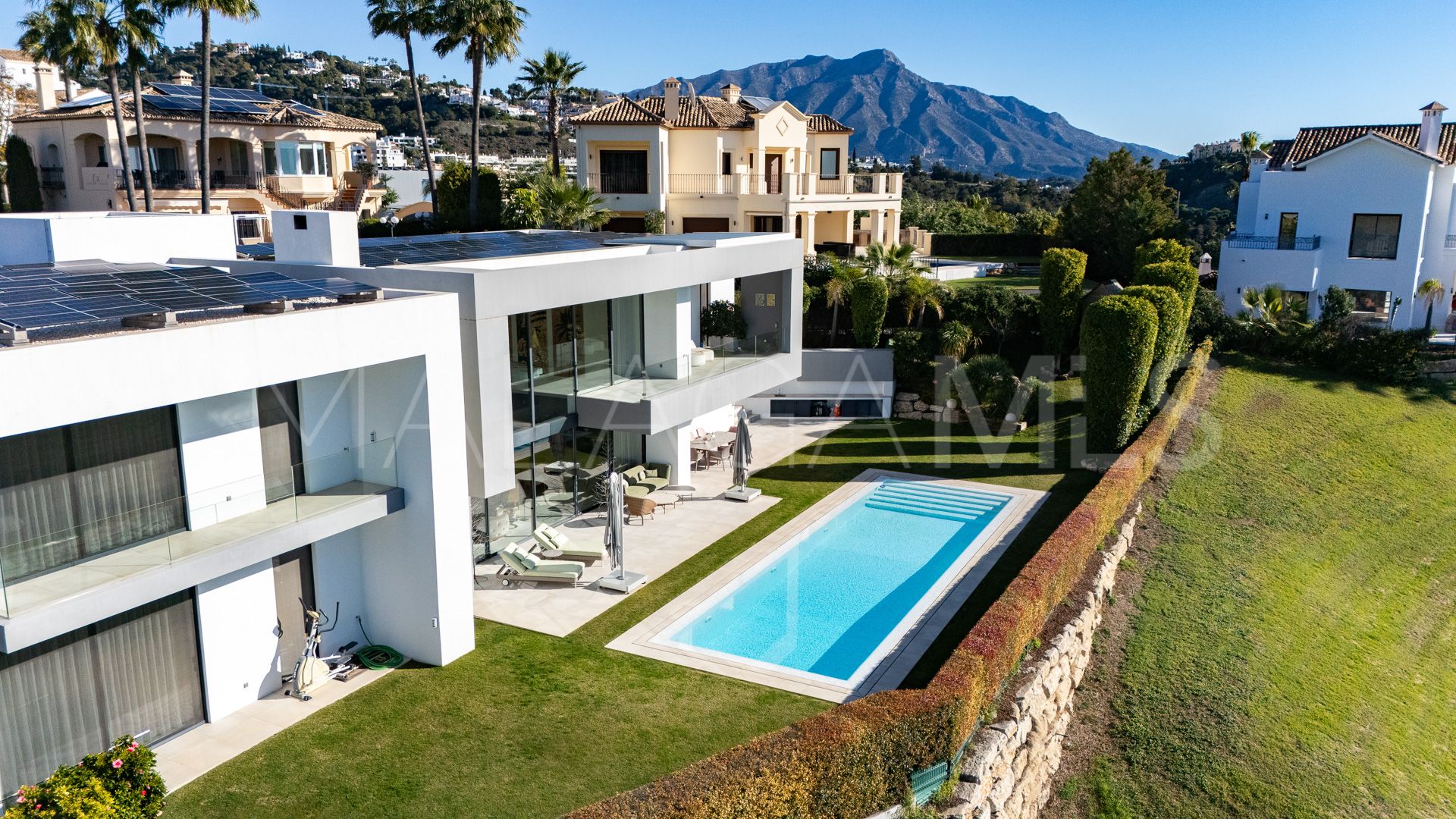 Villa for sale in Los Arqueros