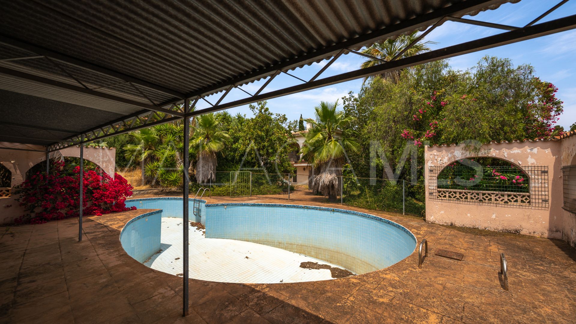 Villa for sale in Don Miguel
