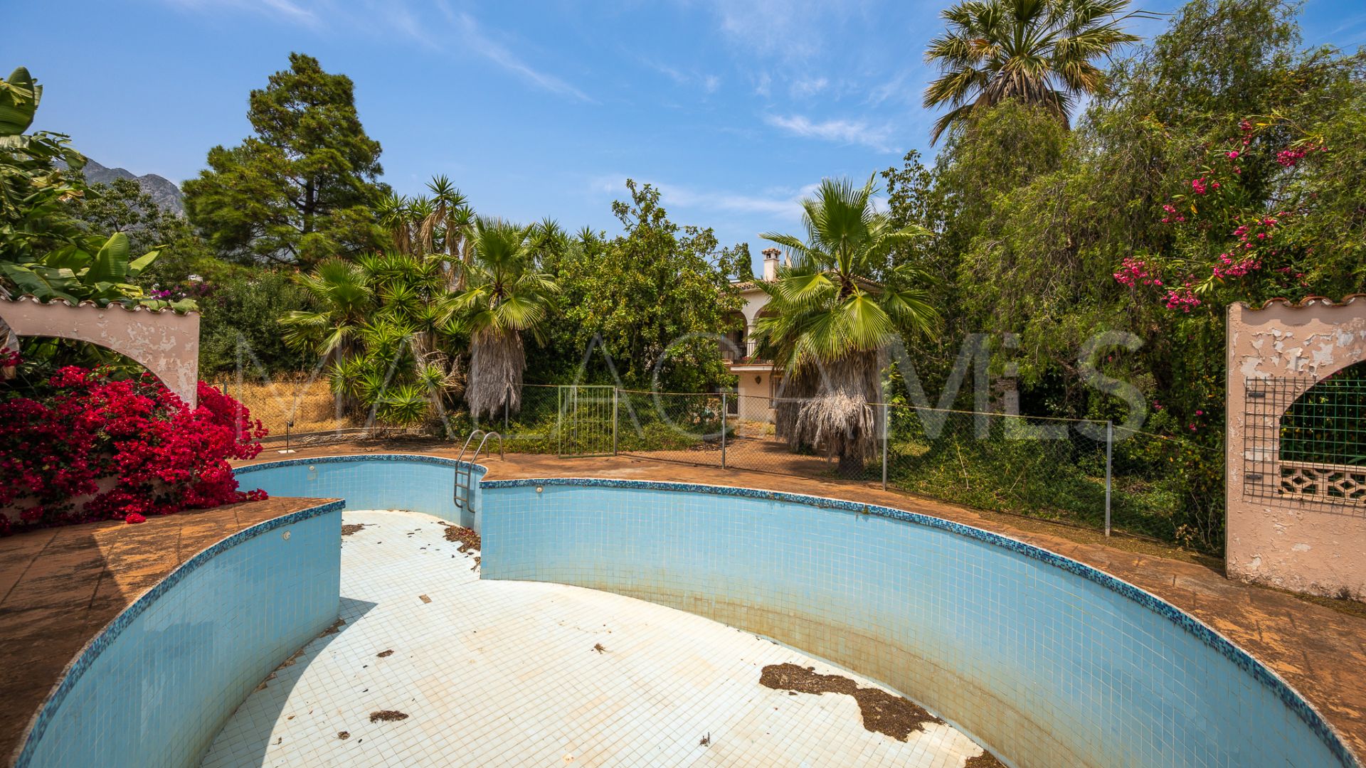 Villa for sale in Don Miguel