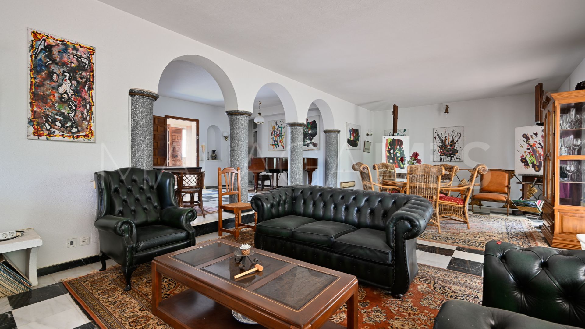 Villa for sale in Don Miguel