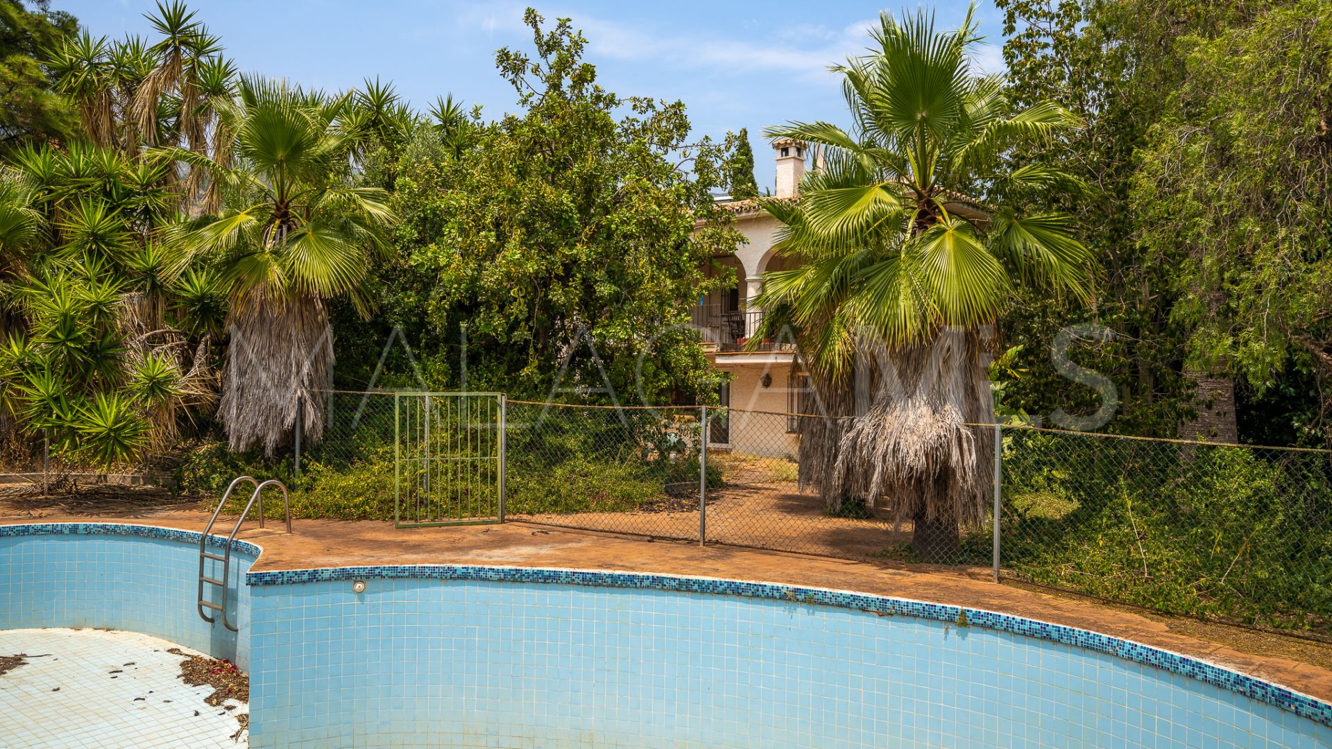 Villa for sale in Don Miguel
