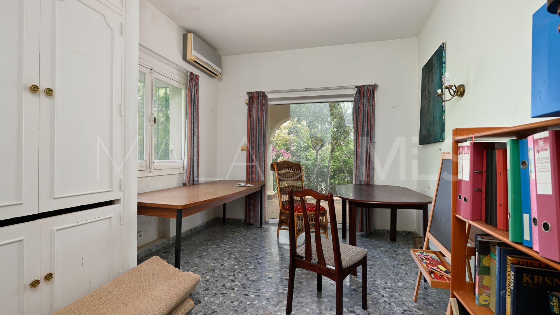 Villa for sale in Don Miguel