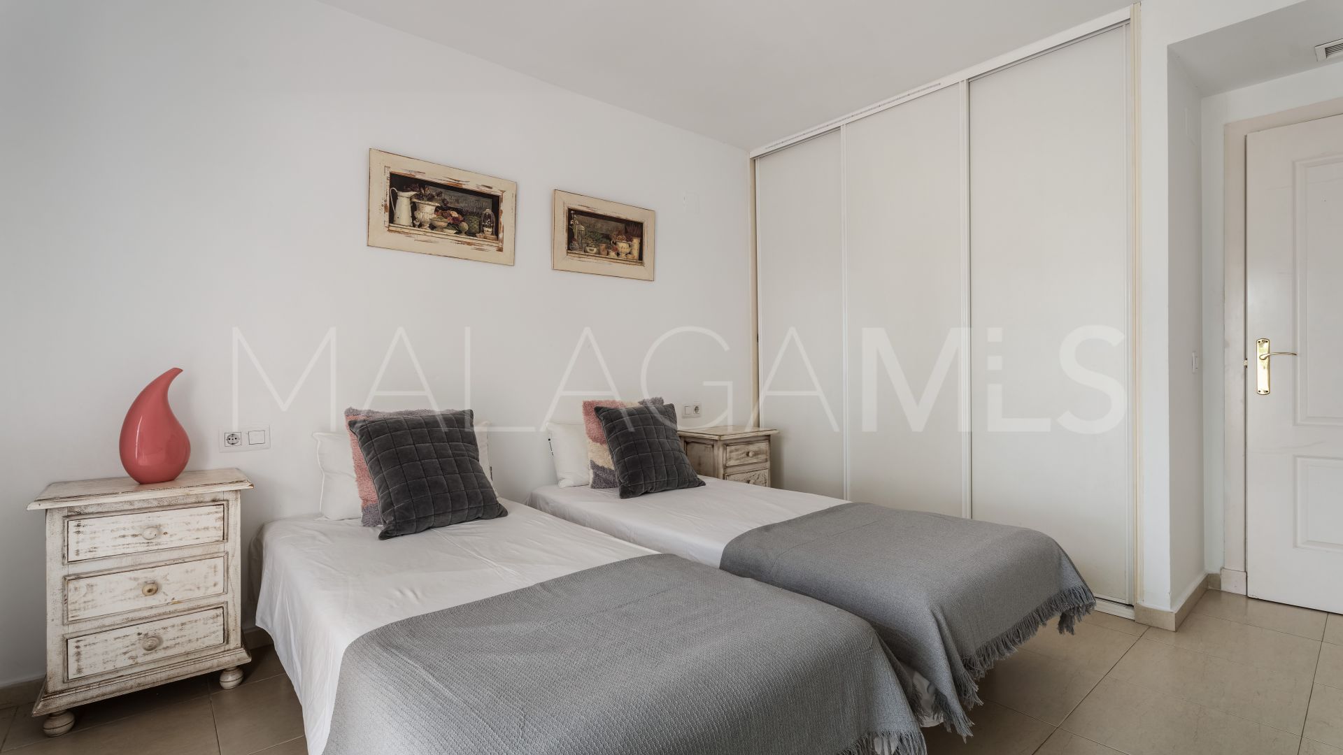 Apartamento for sale with 2 bedrooms in Torrequebrada