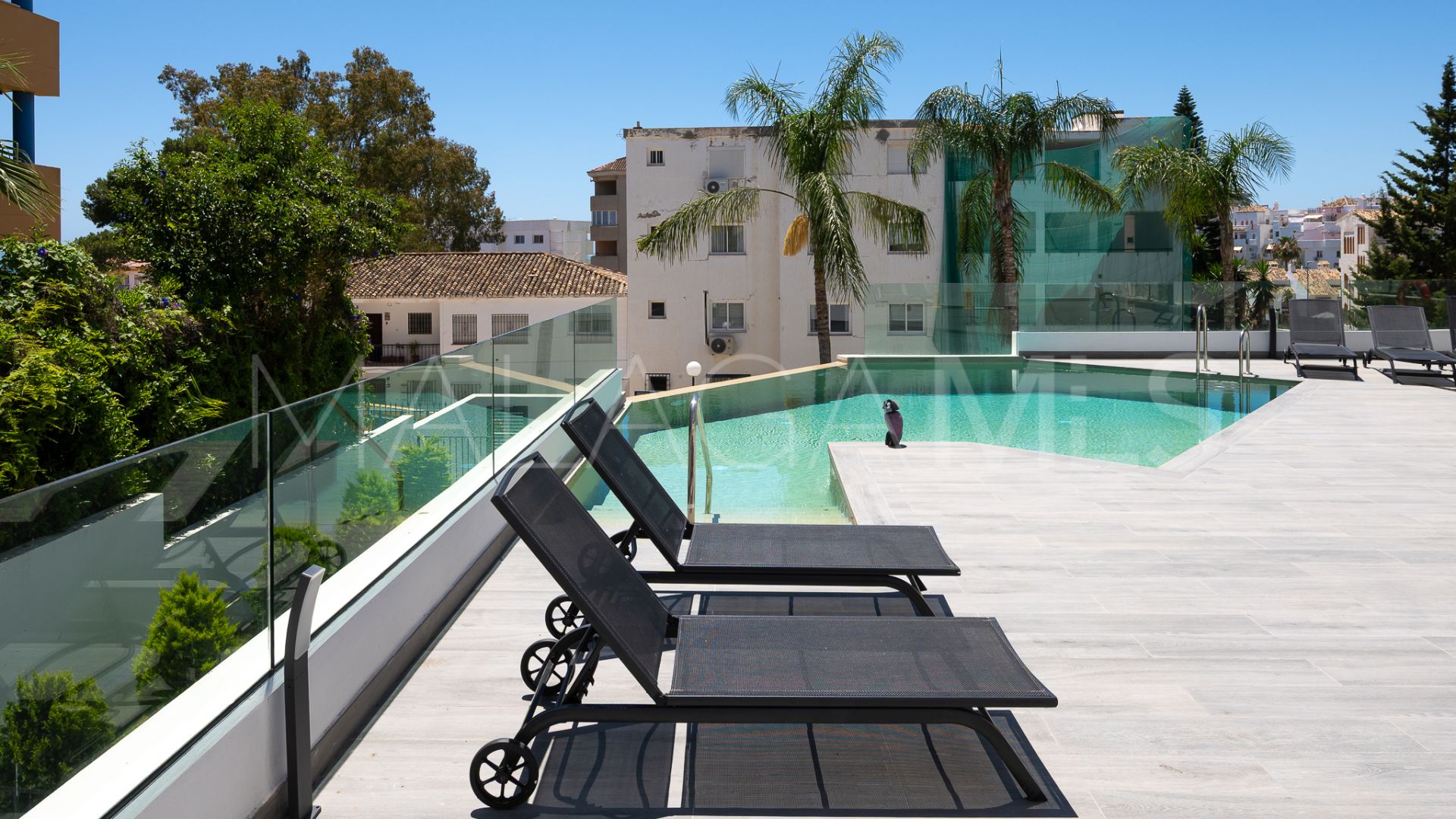 For sale 2 bedrooms apartment in Benalmadena Costa
