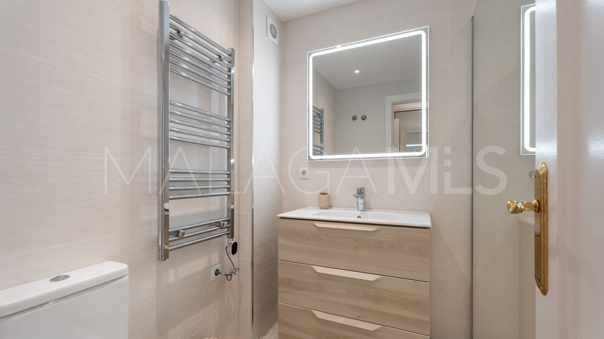 Apartamento a la venta with 3 bedrooms in Calanova Golf