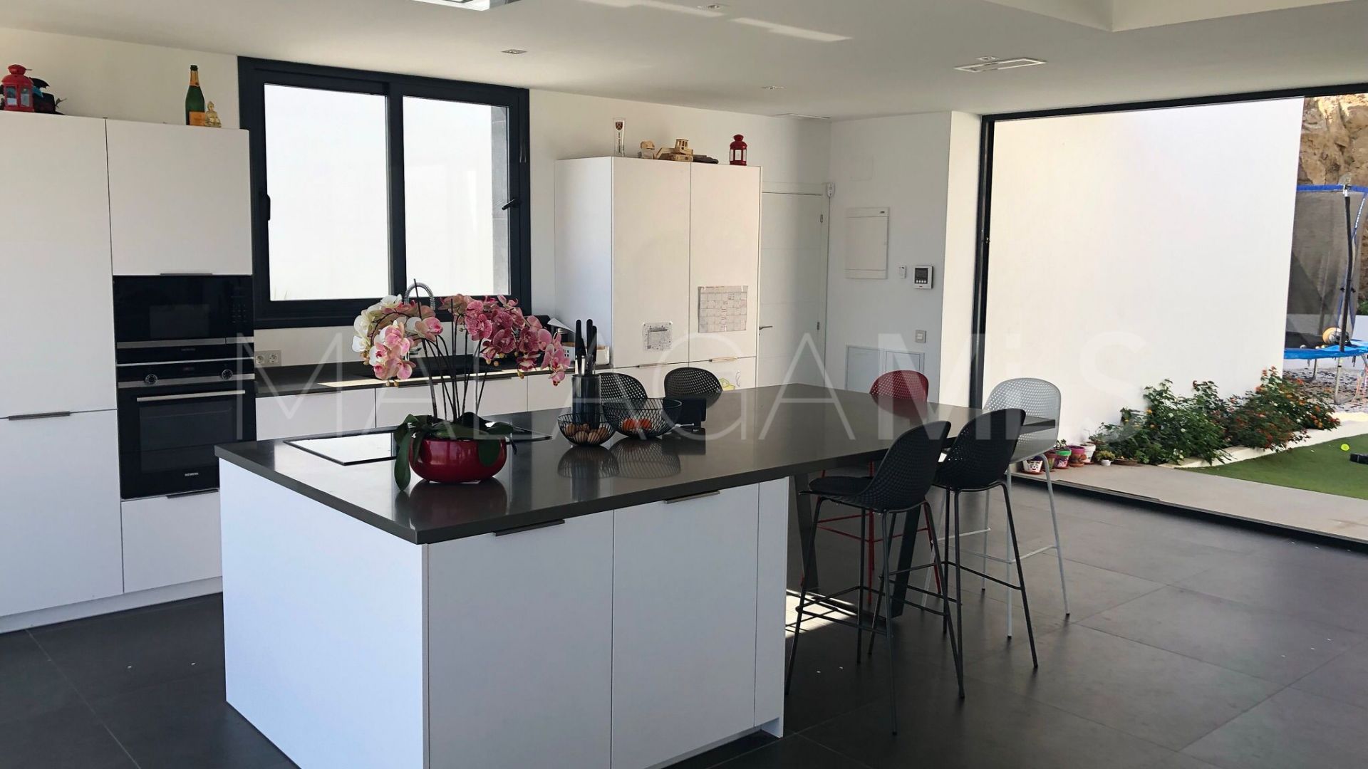 Villa for sale in Mijas Golf