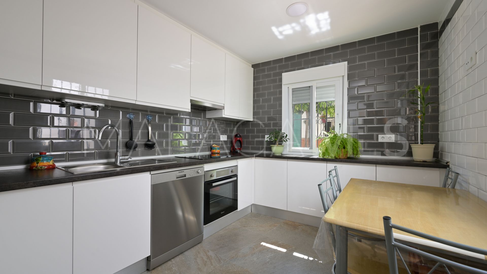 Maison for sale in Estepona Ville