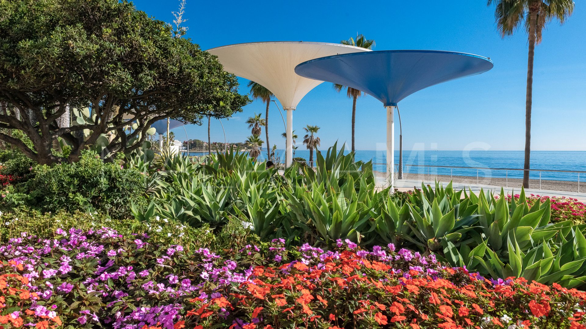 Maison for sale in Estepona Ville