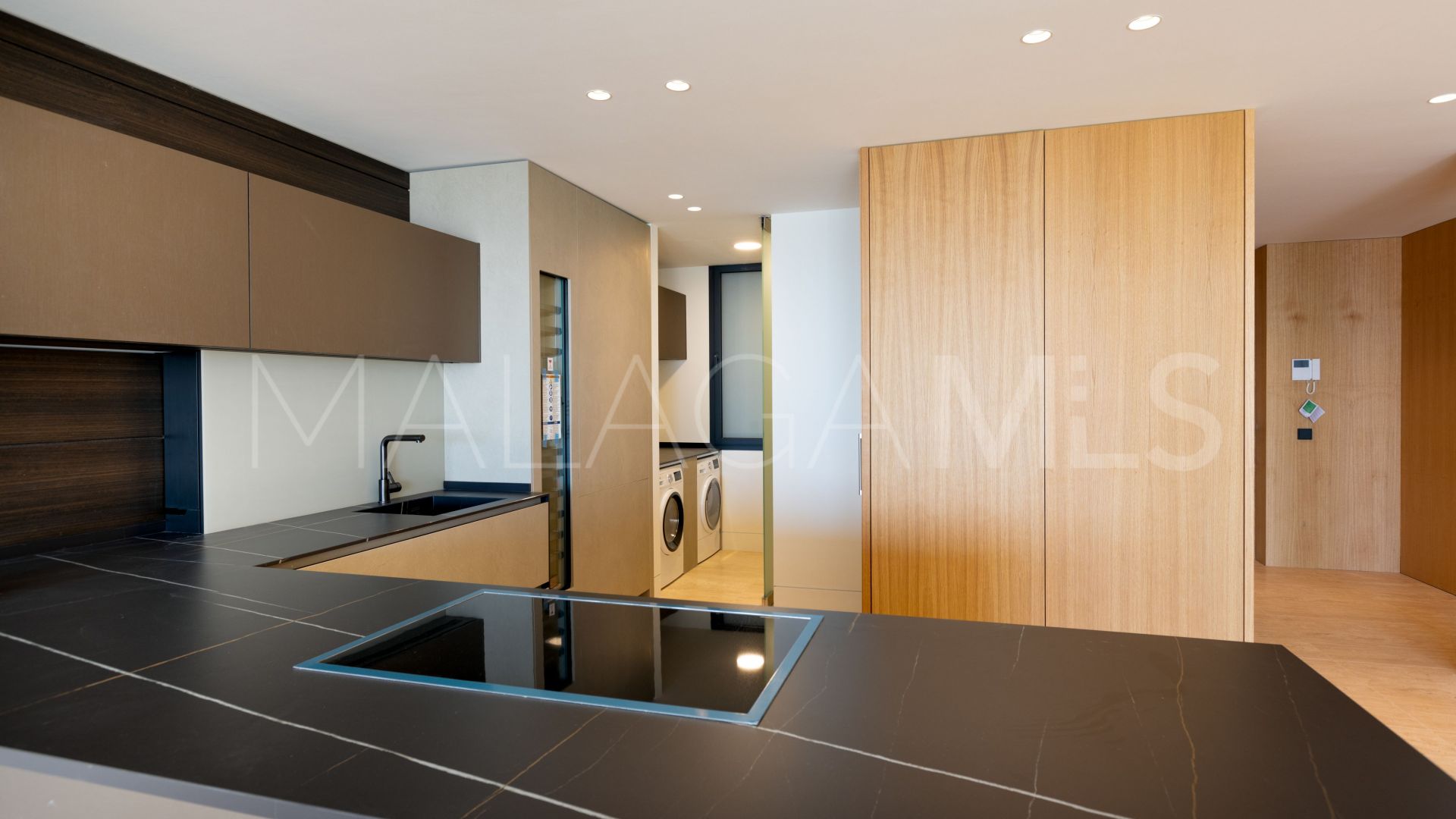 Appartement for sale in Estepona Puerto