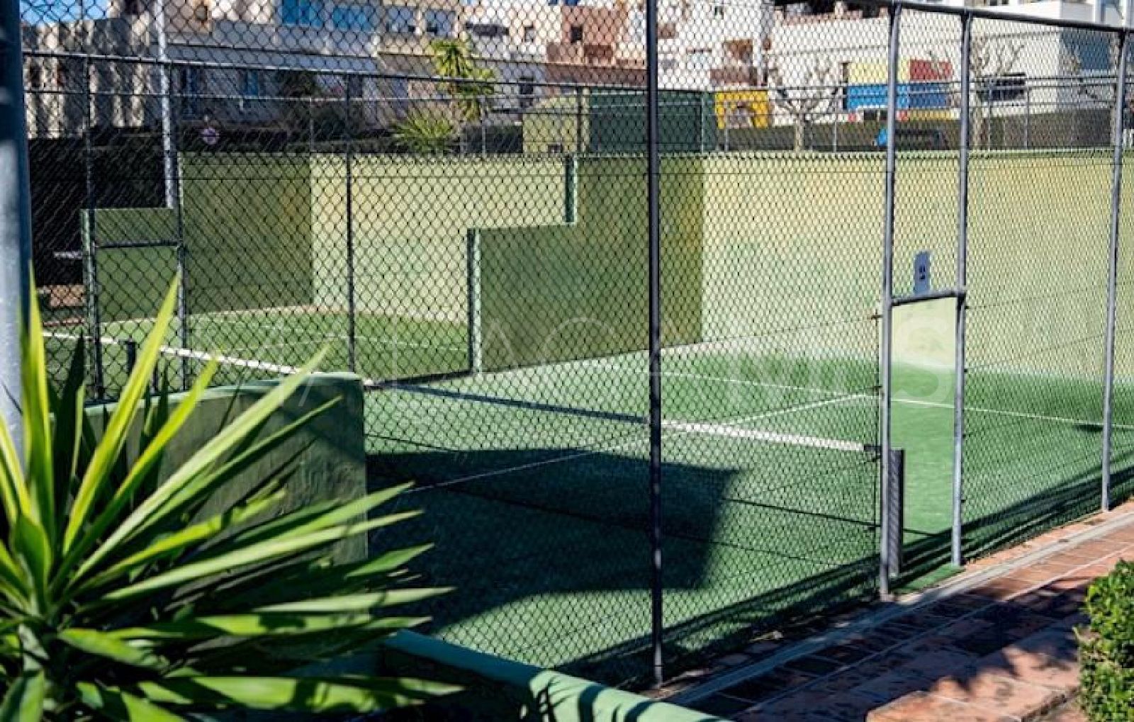Apartamento planta baja for sale with 2 bedrooms in Alcazaba Beach