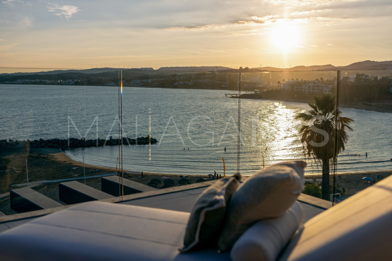 Apartamento for sale with 2 bedrooms in Estepona Puerto