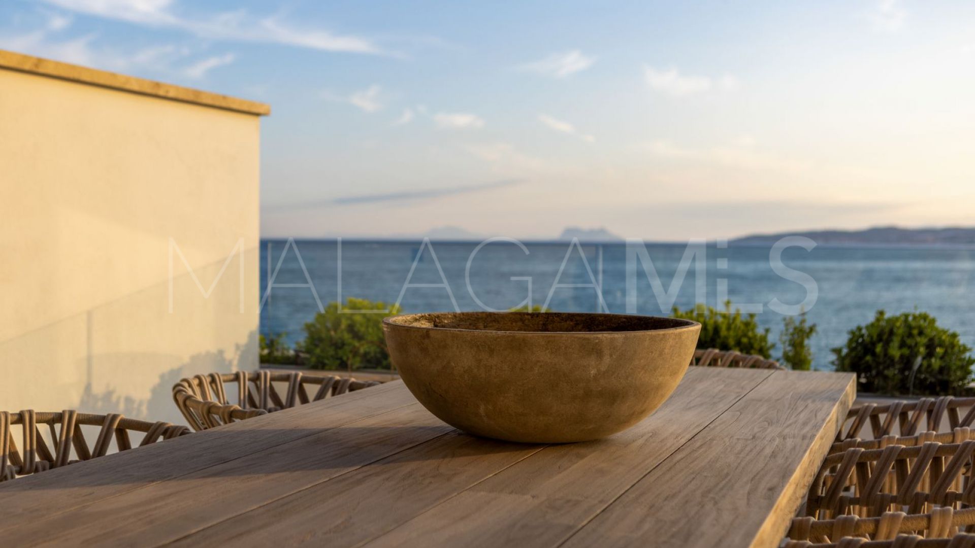 Apartamento for sale with 2 bedrooms in Estepona Puerto