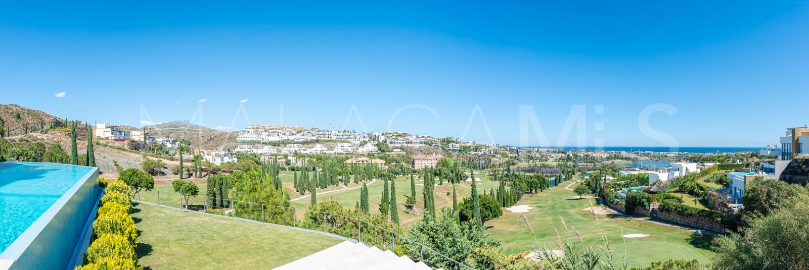 Villa de 6 bedrooms for sale in Los Flamingos Golf