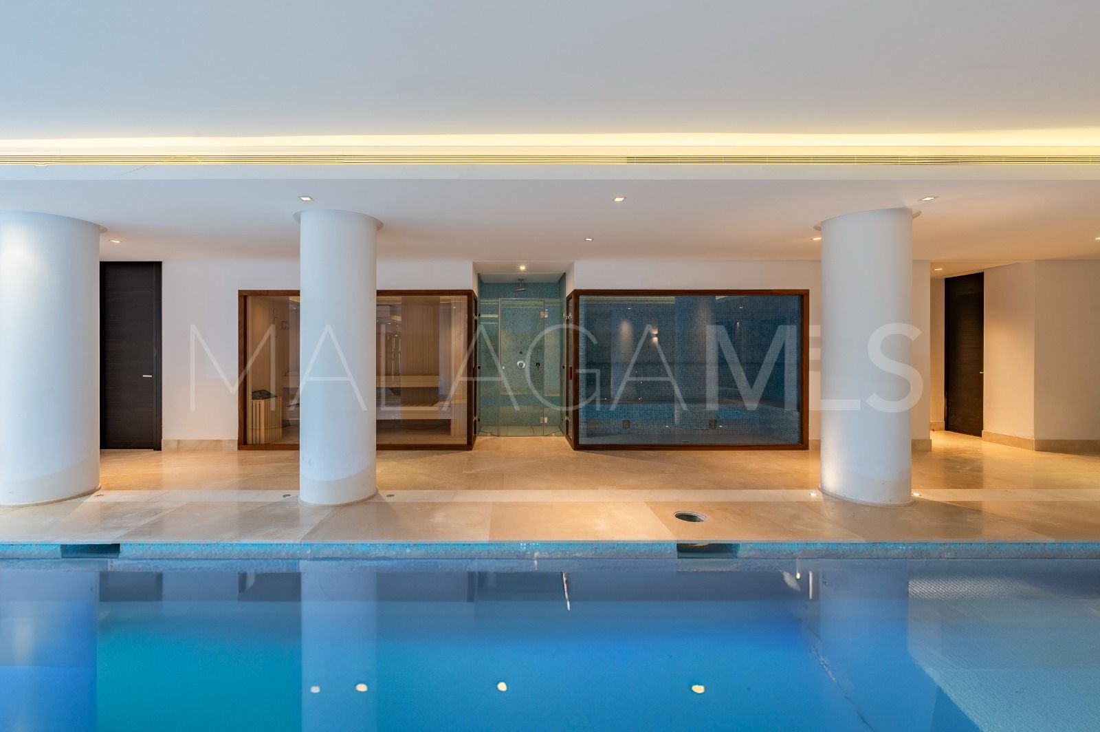 Villa de 6 bedrooms for sale in Los Flamingos Golf