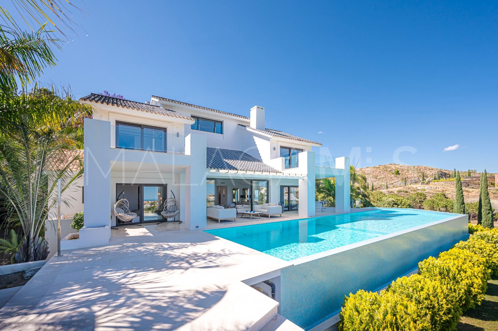 Villa de 6 bedrooms for sale in Los Flamingos Golf