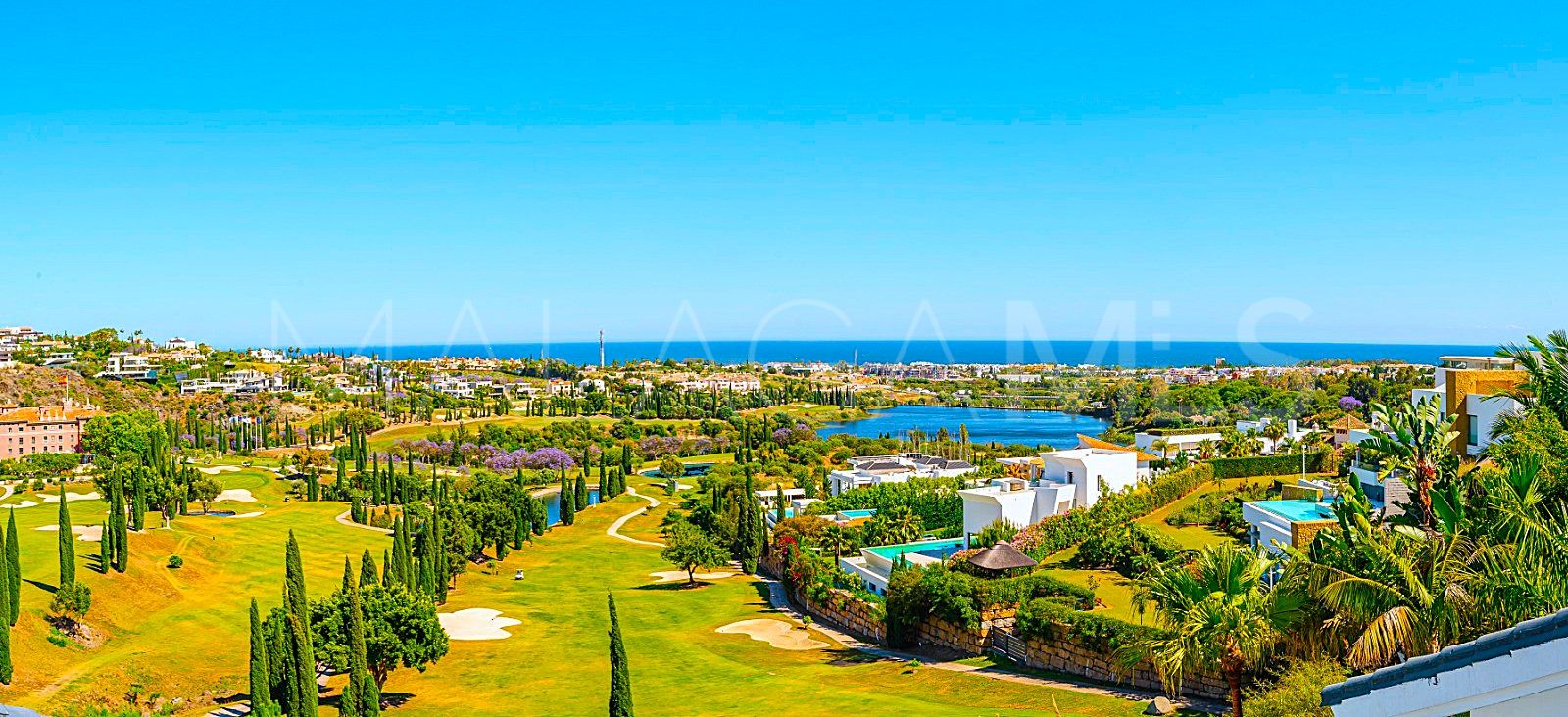 Buy villa with 6 bedrooms in Los Flamingos Golf