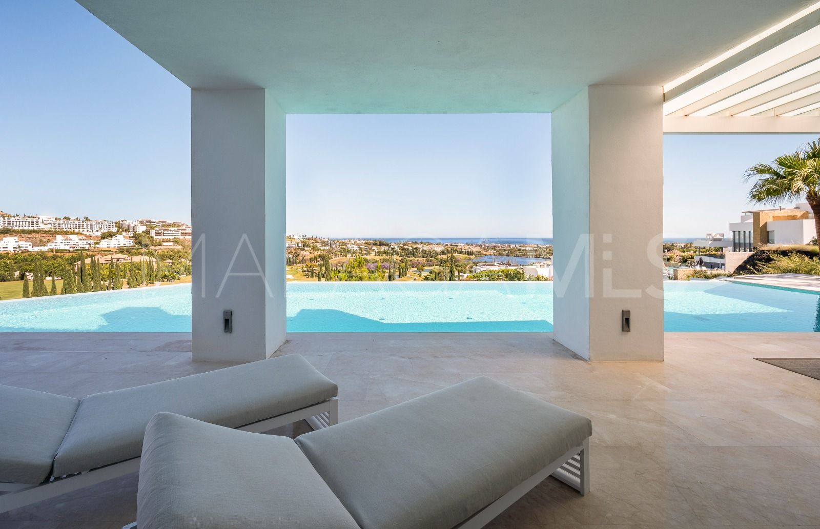 Villa de 6 bedrooms for sale in Los Flamingos Golf