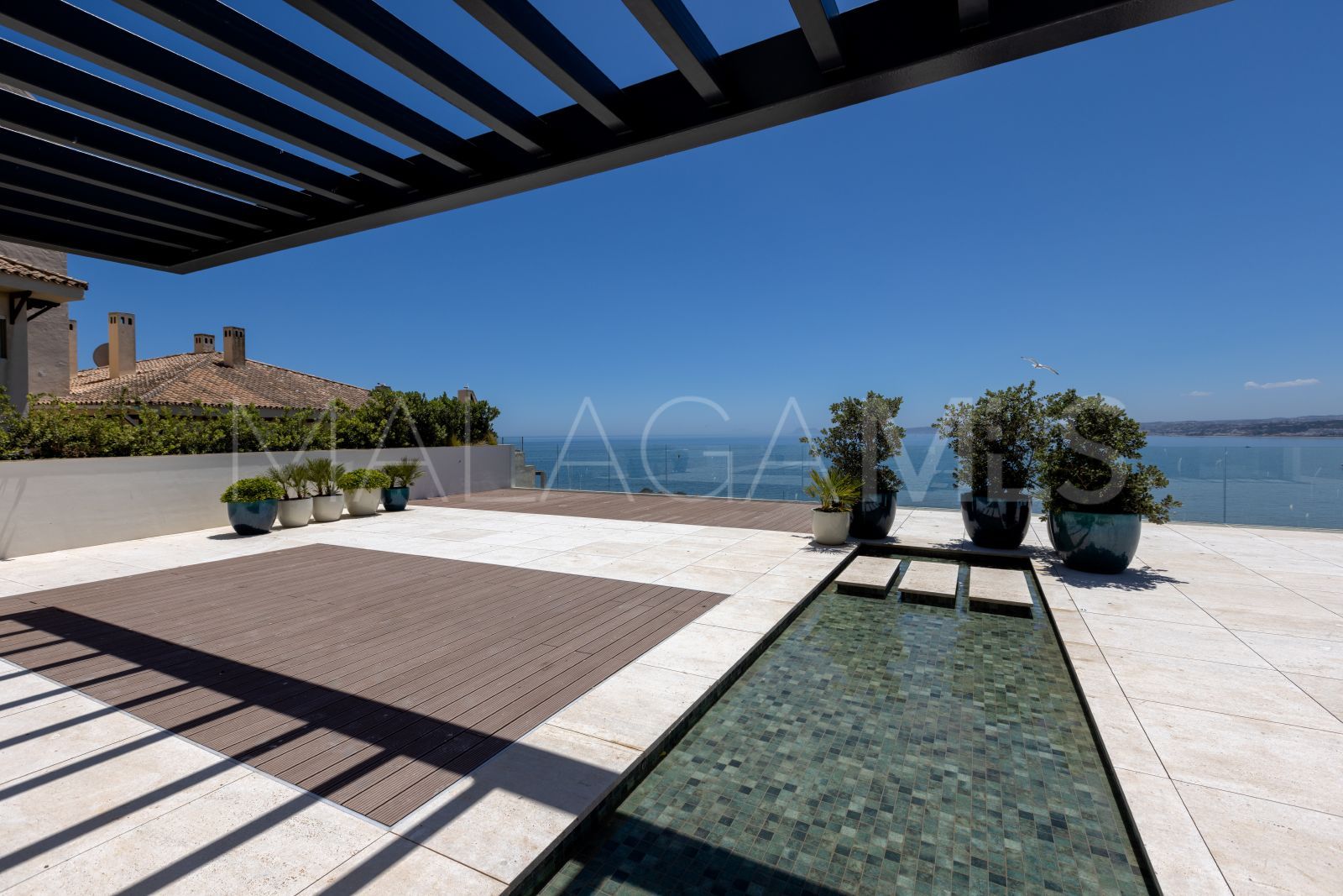 Duplex penthouse for sale in Estepona Puerto