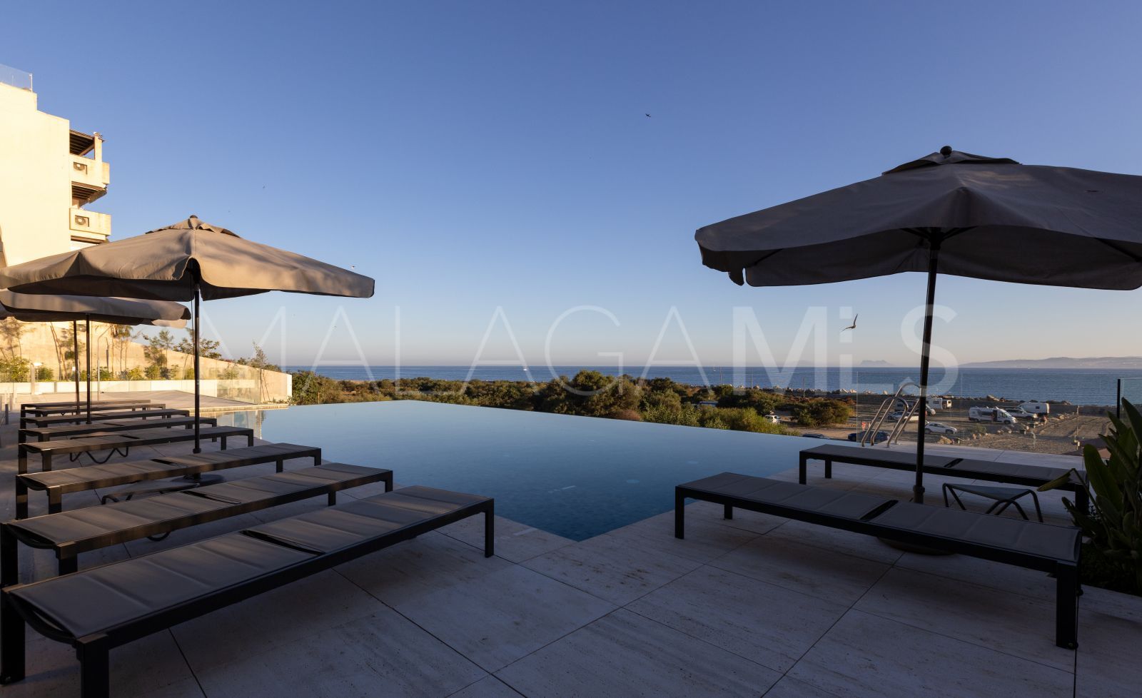 Duplex penthouse for sale in Estepona Puerto