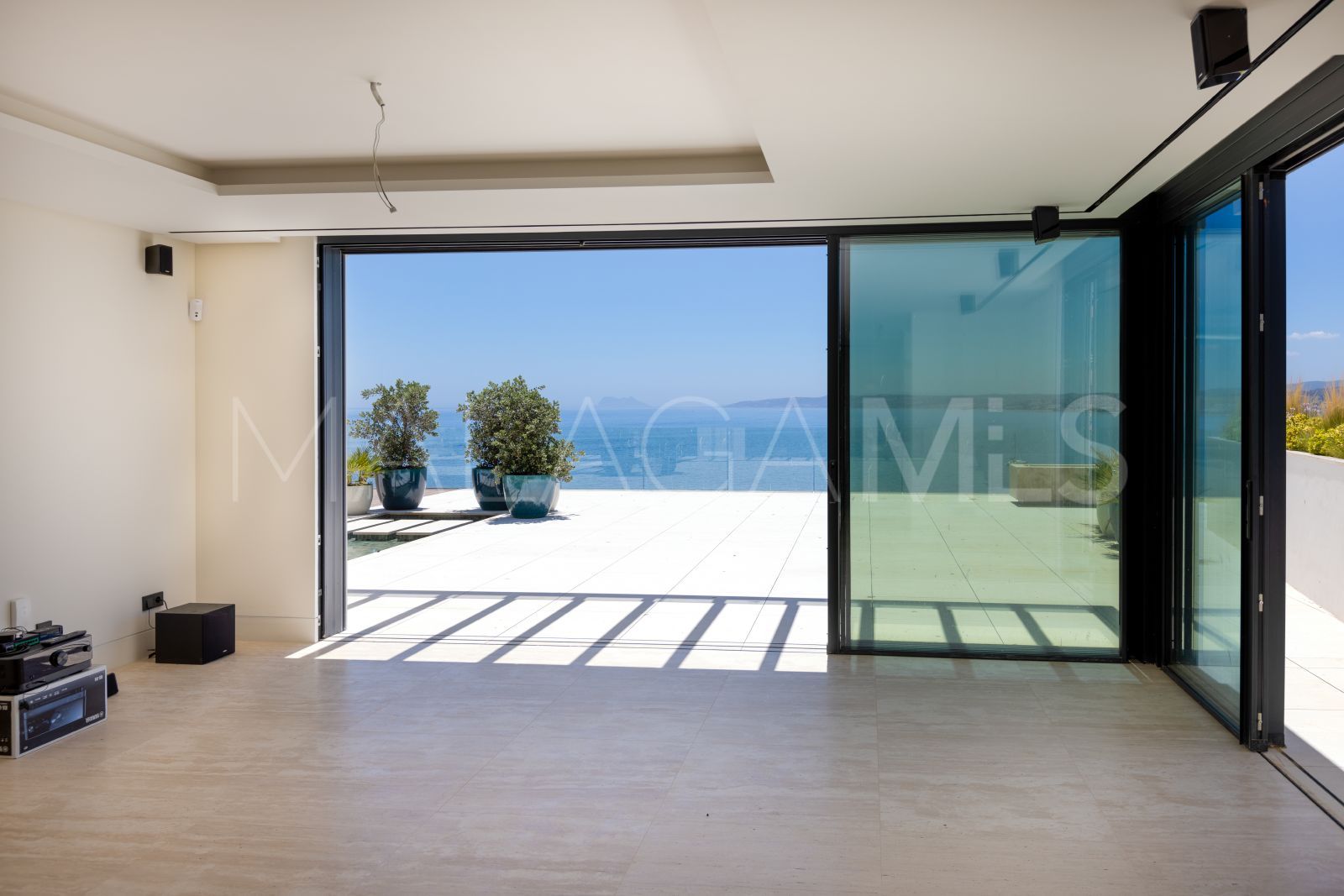 Duplex penthouse for sale in Estepona Puerto