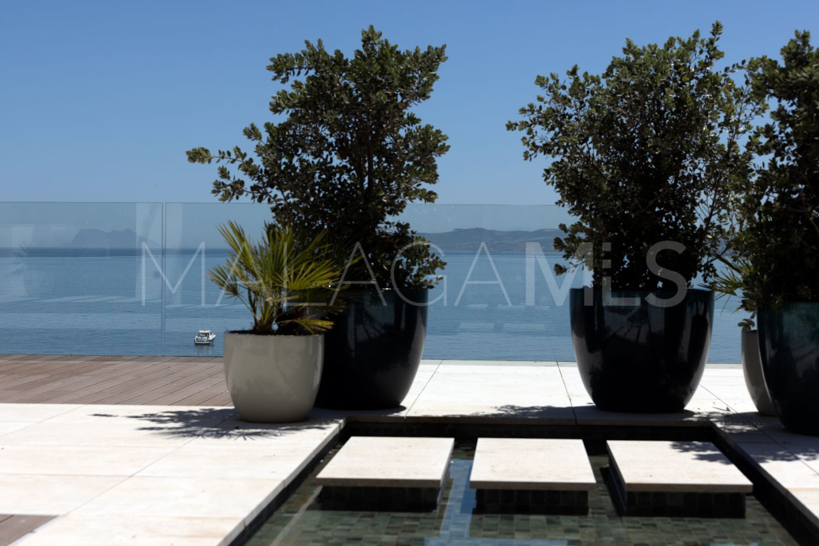 Duplex penthouse for sale in Estepona Puerto