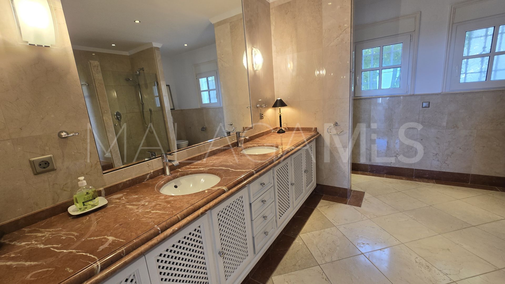 Villa for sale in Rio Real