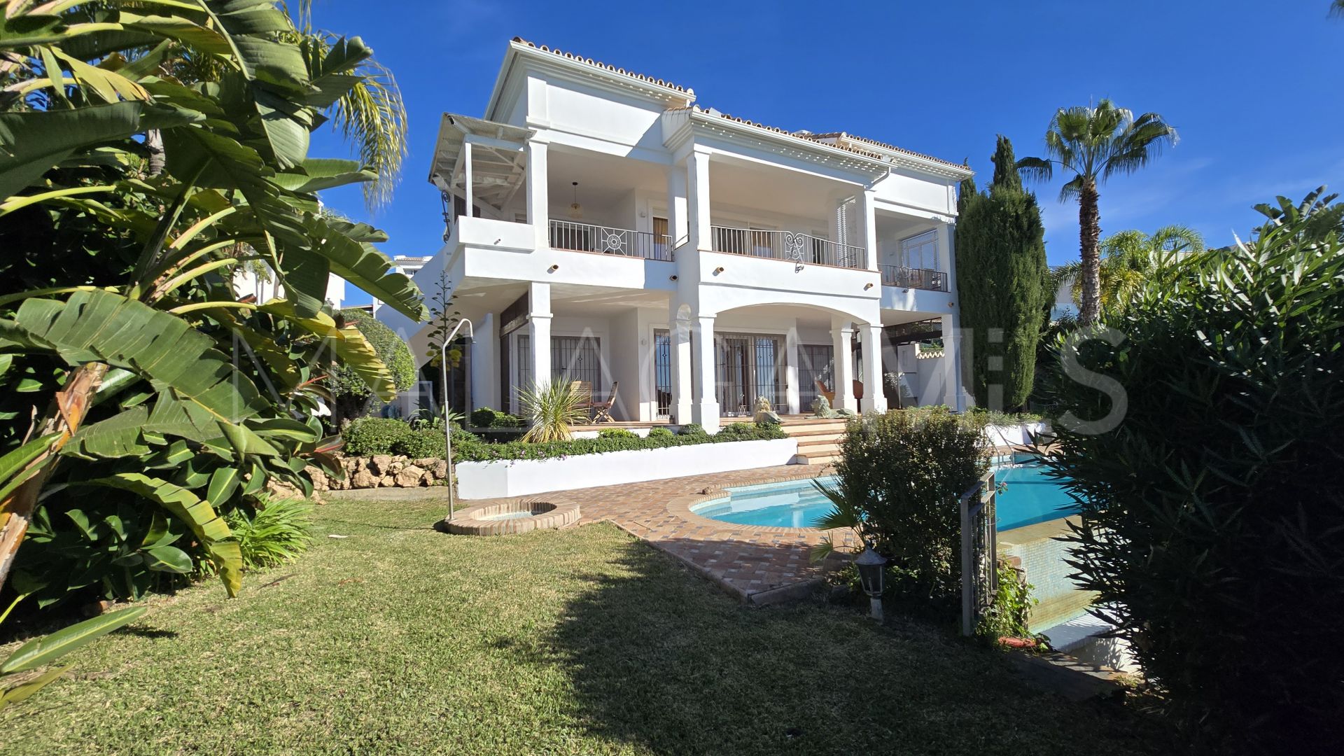Villa for sale in Rio Real