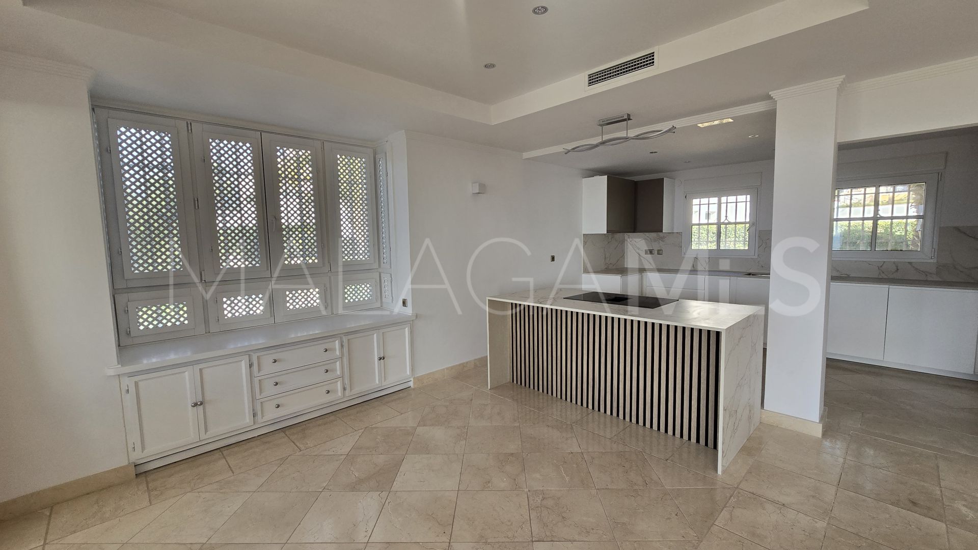 Villa for sale in Rio Real