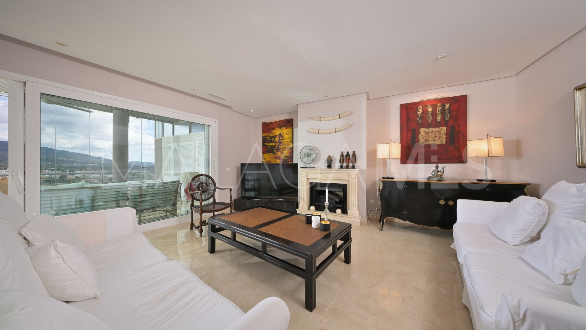 Duplex penthouse for sale in Nueva Andalucia