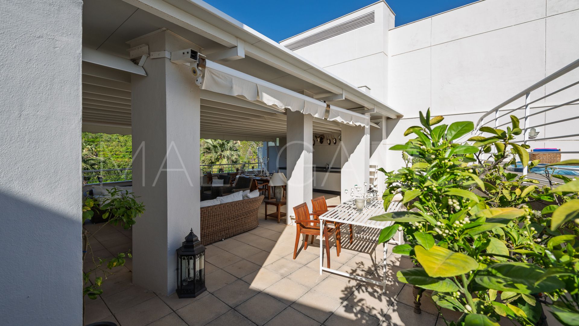 Duplex penthouse for sale in Nueva Andalucia