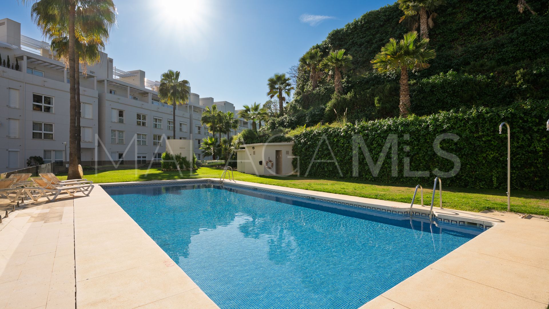 Duplex penthouse for sale in Nueva Andalucia