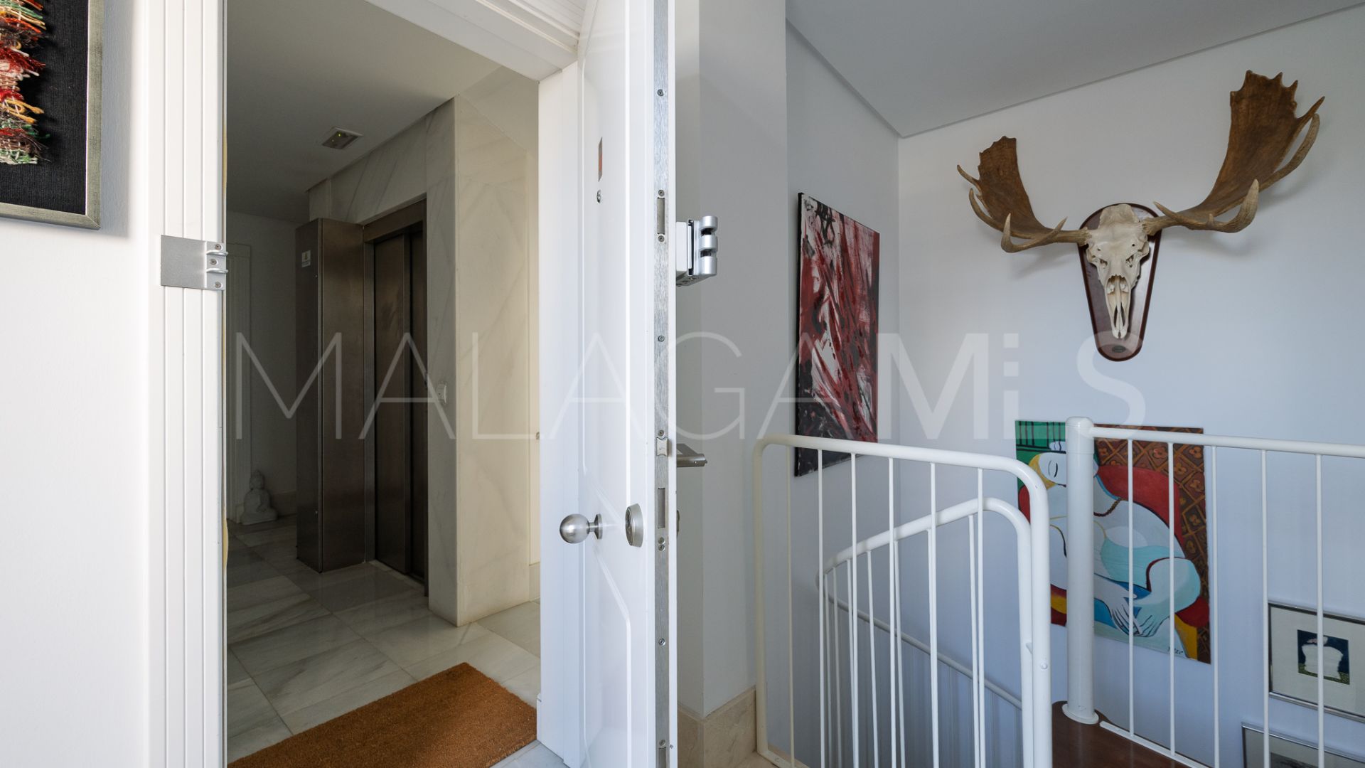 Duplex penthouse for sale in Nueva Andalucia