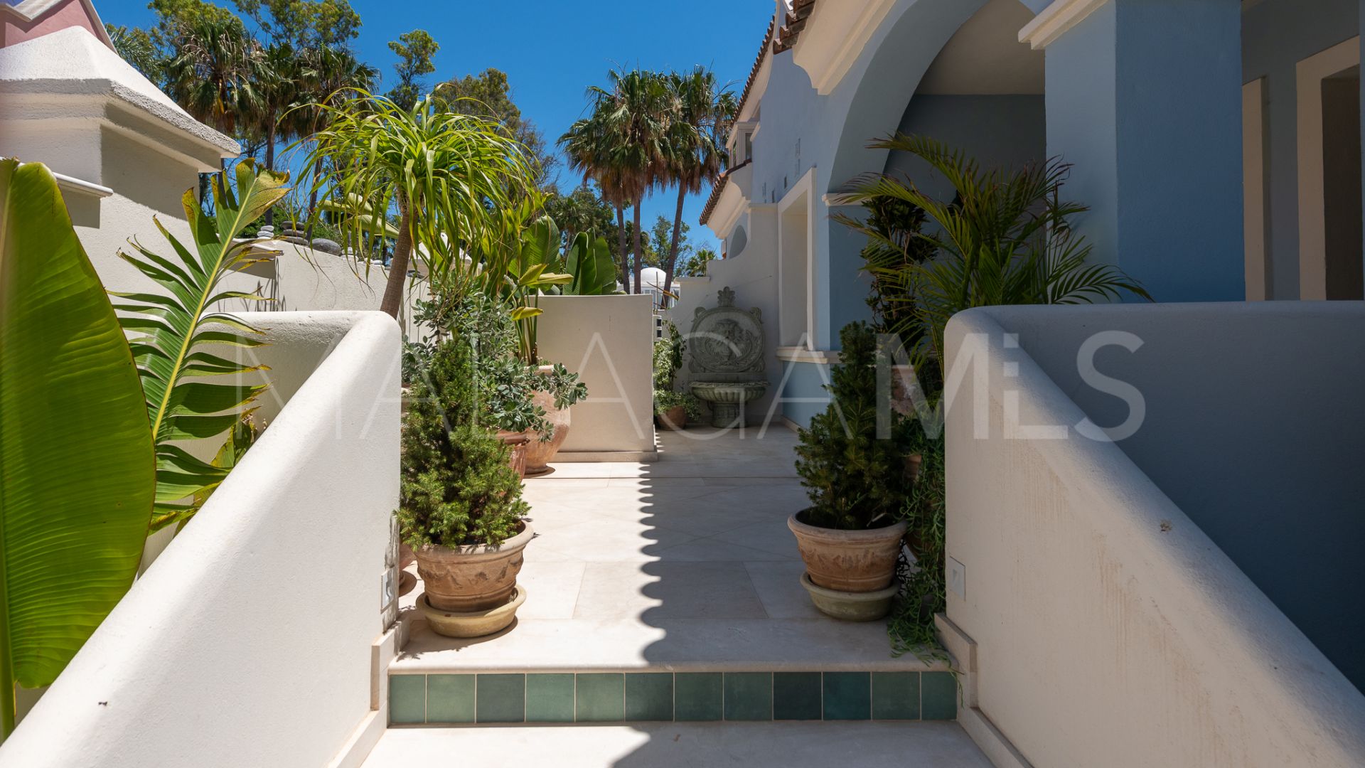 For sale semi detached house in Cortijo Blanco