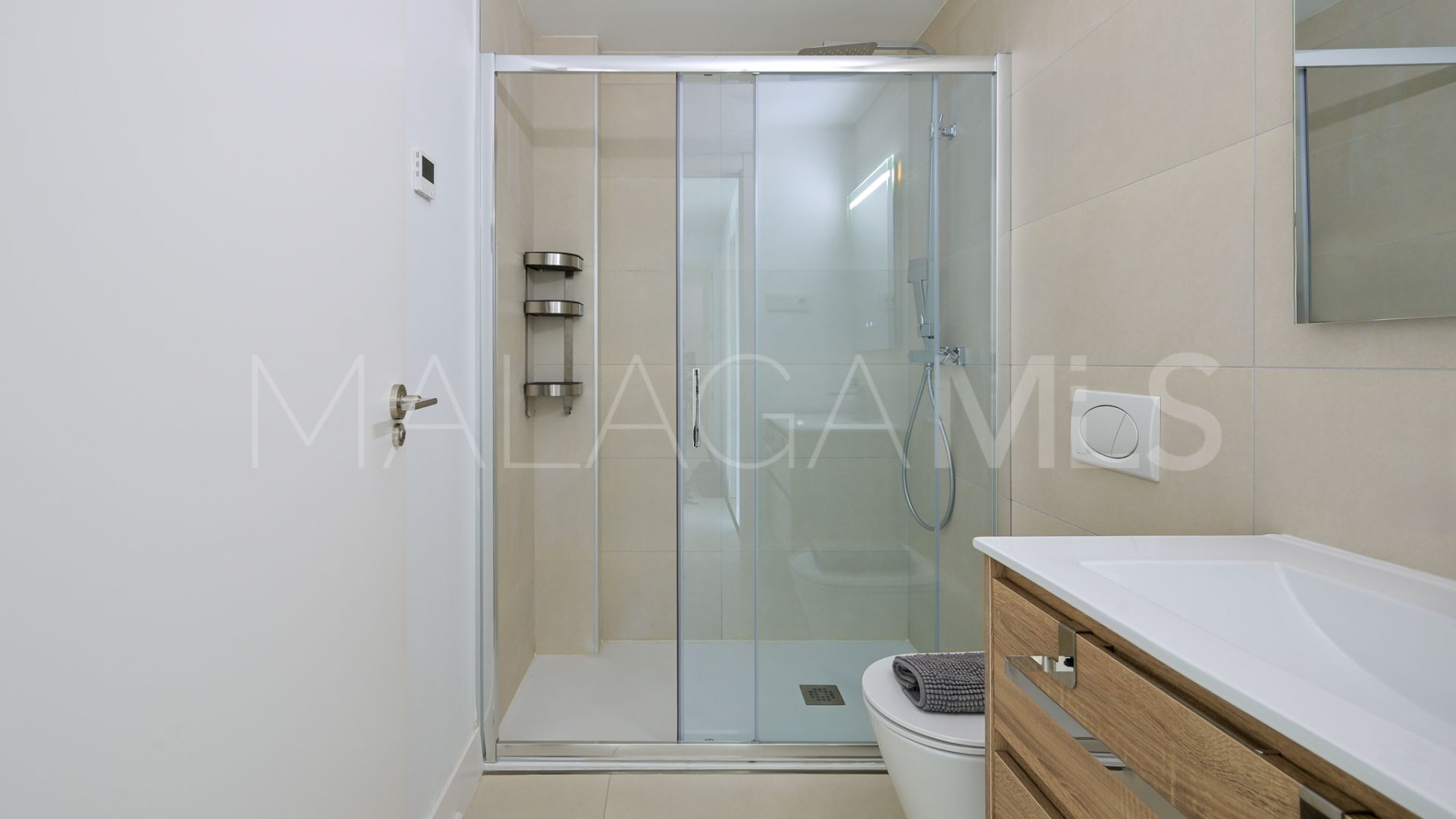 Se vende apartamento planta baja in Fuengirola with 3 bedrooms