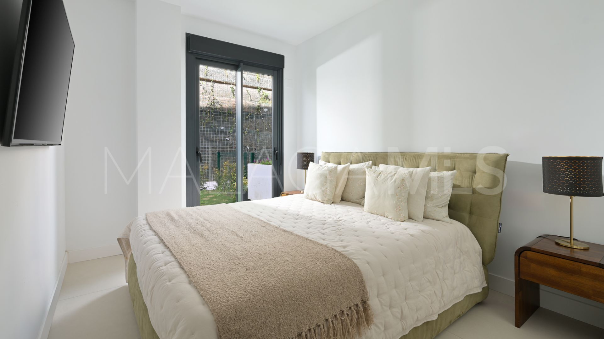 Se vende apartamento planta baja in Fuengirola with 3 bedrooms