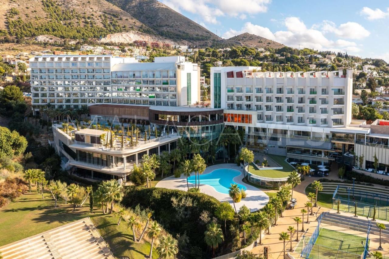 Se vende apartamento planta baja in Fuengirola with 3 bedrooms