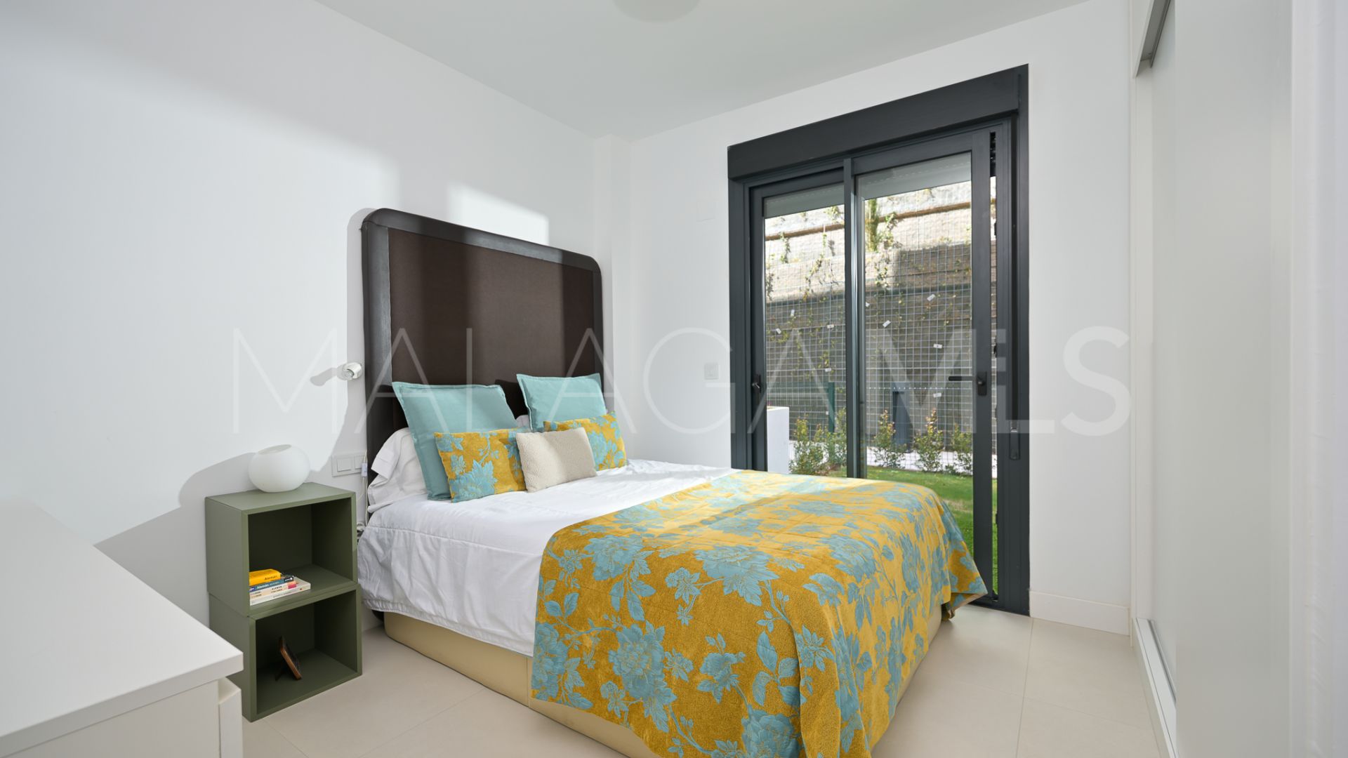 Se vende apartamento planta baja in Fuengirola with 3 bedrooms