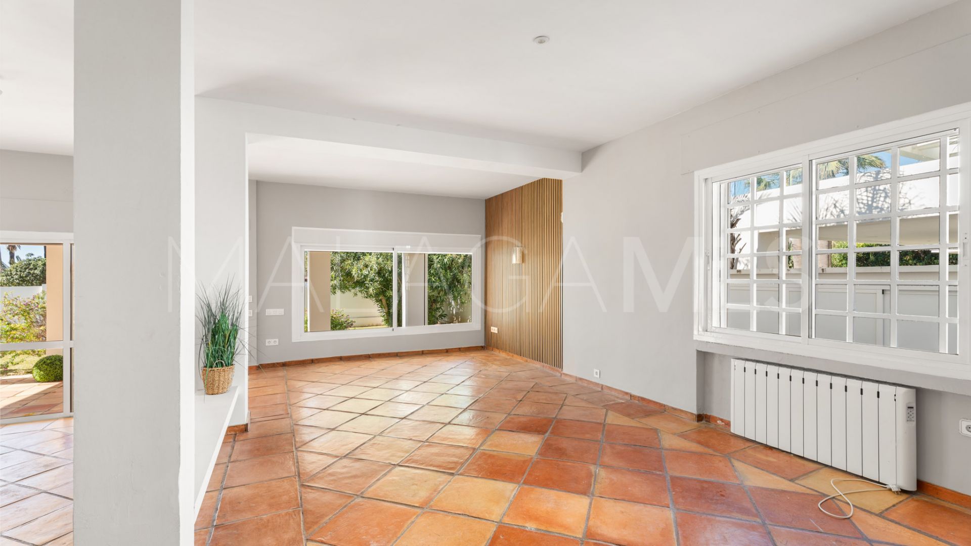 Villa for sale in Marbesa