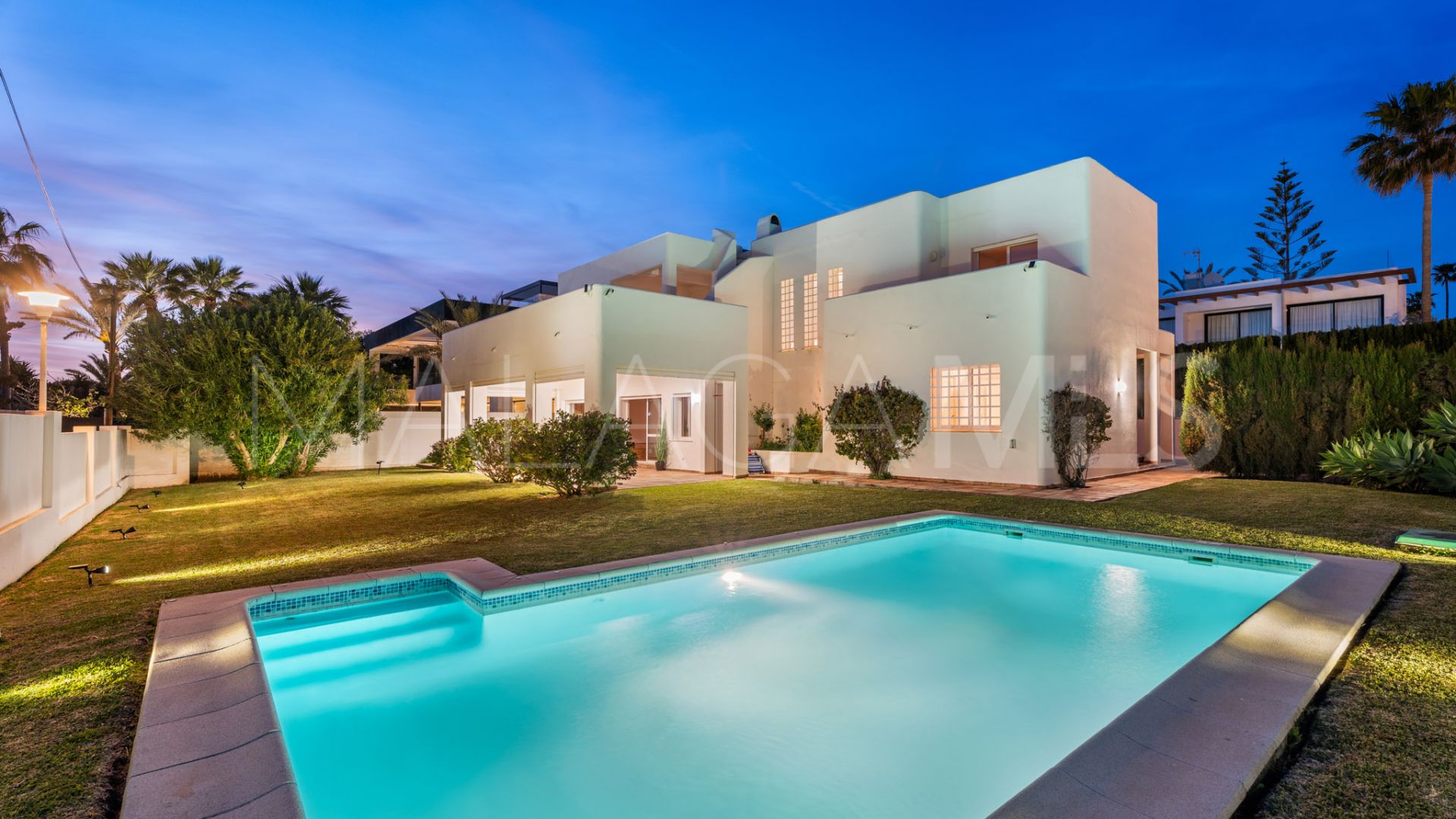 Villa for sale in Marbesa