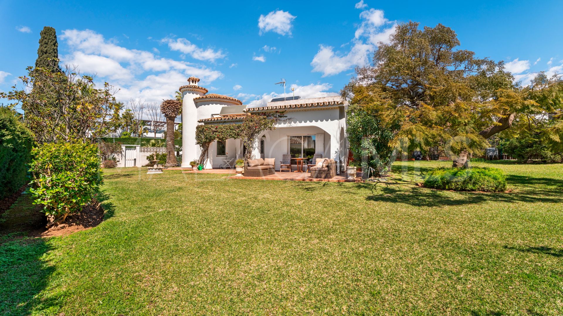 For sale villa in El Rosario